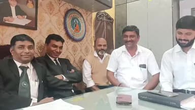 ભચાઉ: ભચાઉ બાર એસોસિયેશનની ચુંટણી બાદ પ્રમુખ બિજલ દાફડાએ ઓફિસથી માહિતી આપી