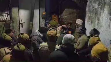 कलीनगर: मदीना शाह चौराहे पर दो समुदाय के दो व्यक्तियों के बीच हुई मारपीट, पुलिस ने दर्ज किया मुकदमा