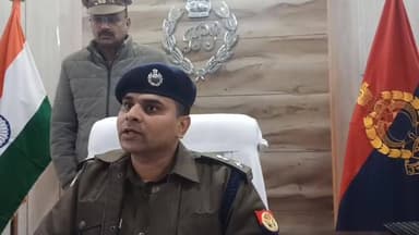 🚨 ब्रेकिंग न्यूज़ बलरामपुर से बड़ी खबर
मध्यान्ह भोजन योजना में 11 करोड़ से अधिक का घोटाला, दो और आरोपी गिरफ्तार।
बलरा...