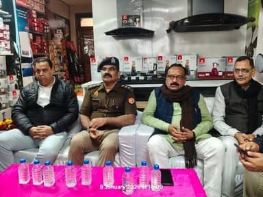 पट्टी में चमका ‘हर घर त्यौहार उत्सव’, हैवेल्स के लकी ड्रॉ ने बांटी खुशियां
पट्टी।
त्योहारों की रौनक के बीच पट्टी में हैव...