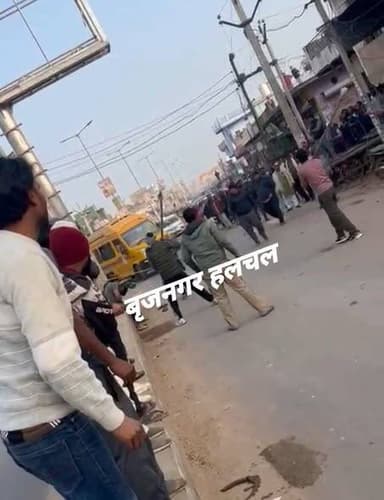 #दुकानदार_से_मारपीट_मामले_में_हुई_एफआईआर
#पीड़ित_दुकानदार_सत्येंद्र_मित्तल_ने_कराई_एफआईआर
#गांव_दौराला_निवासी_सात_जनों_ख...