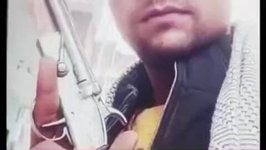 छतरपुर: चंद्रपुरा से अवैध कट्टा-कारतूस के साथ आरोपी गिरफ्तार, पुलिस ने क्रेता और विक्रेता दोनों को पकड़ा