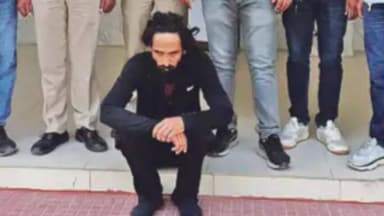 વિરમગામ: કચ્છ એક્સપ્રેસ ટ્રેનમાંથી મુસાફરના લેપટોપની ચોરી કરનાર ઇસમ ઝબ્બે