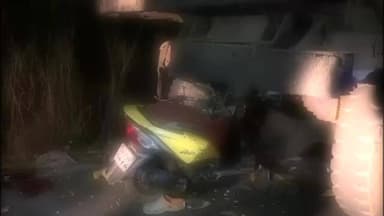 मुसाबनी: मुसाबनी में खड़े खराब हाइवा से स्कूटी टकराई, तीन युवकों की मौत, एक गंभीर घायल