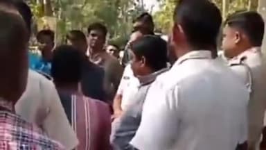 ଝାରସୁଗୁଡା: ଝାରସୁଗୁଡା ଜିଲ୍ଲା ବେଲପାହାଡ ଯୋରାବଗା, ଟିଆରଏଲ ପାଚେରୀ କୁ ଲାଗି ରହିଥିବା ଜଙ୍ଗଲରେ ହାତୀ ଥିବାର ସୂଚନା ମିଳିଛି