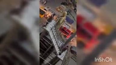 மதுரை தெற்கு: கோரிப்பாளையம் தேவர் சிலையில் ஏறி மது போதையில் பிளேடால் உடலை கிழித்து போராட்டத்தில் ஈடுபட்ட நபர்- வீடியோ வைரல்