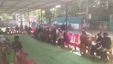 निवाली: नेत्र ज्योति अभियान: खेतिया व पानसेमल में शिविर, मोतियाबिंद ऑपरेशन के लिए मरीज़ इंदौर रवाना