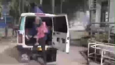 শীতলকুচি: বাড়ি ফেরার পথে রতনপুর এলাকায় রাতের অন্ধকারে এক ব্যক্তিকে ধারালো অস্ত্রের কোপ ,ঘটনায় চাঞ্চল্য এলাকায়