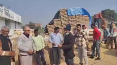 रसूलाबाद: रसूलाबाद धान क्रय केंद्र का उपजिलाधिकारी ने किया औचक निरीक्षण, व्यवस्थाओं की सराहना की