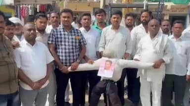 జుక్కల్: జుక్కల్ అంబేడ్కర్ చౌరస్తా వద్ద కాంగ్రెస్ శ్రేణుల ఆందోళన, కేటీఆర్ దిష్టిబొమ్మ దహనం : మండల యూత్ కాంగ్రెస్ అధ్యక్షుడు సతీష్