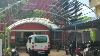 விளவங்கோடு: களியக்காவிளையில் தனியார் பார் முன் நிறுத்தப்பட்டிருந்த இருசக்கர வாகனம் திருட்டு.