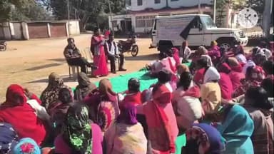 घाघरा: घाघरा ब्लॉक परिसर में महिला मंडल सहयोग संचालन समिति की बैठक आयोजित हुई