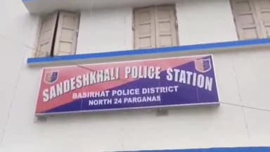 সন্দেশখালি ২: মারামারির ঘটনায় রামপুর এলাকা থেকে দুইজনকে আটক করল সন্দেশখালি থানার পুলিশ