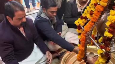 उतरौला: सोमनाथ मंदिर के बलिदान के 1000 वर्ष पूर्ण होने पर मनाया गया स्वाभिमान पर्व, उतरौला विधायक ने दुख हरणनाथ मंदिर पर किया