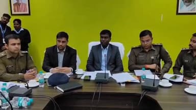 कांके: समाहरणालय में गणतंत्र दिवस की तैयारी को लेकर उपायुक्त ने की बैठक