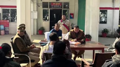 मंझनपुर: पश्चिम शरीरा में थाना समाधान दिवस में उमड़ी फरियादियों की उम्मीदें, भूमि विवाद के तीन मामलों पर बनी जांच टीमें