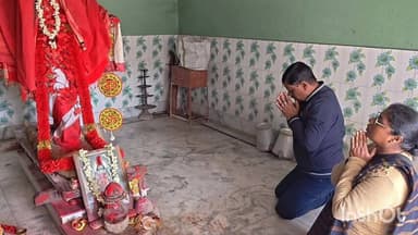 বর্ধমান ২: বেলকাশ এলাকায় মন্দিরে পূজা দিলেন বিধায়ক সবাই একাধিক জনপ্রতিনিধিরা