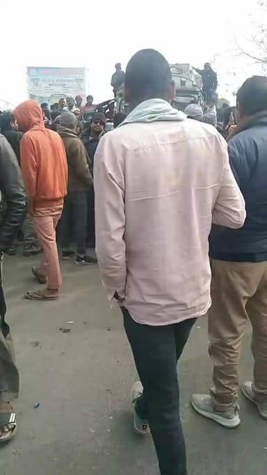 #दलसिंहसराय सरदार गंज चौक NH28 पर सड़क दुर्घटना में व्यक्ति की मौत, सड़क जाम..