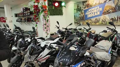 26 জানুয়ারি উপলক্ষে ধামাকা অফার নিয়ে এলো রামগঞ্জ বাজাজ ও চোপড়া বাজাজ শোরুম ।
7679239542/8080094812