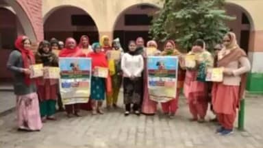 भिवानी: गांव ढांगर में महिलाओं को सही पोषण और प्ले स्कूल की जानकारी दी गई