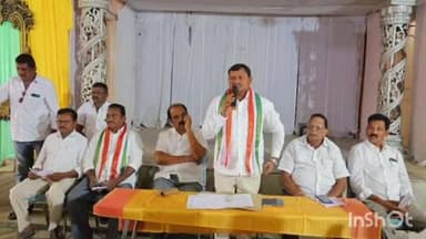 అశ్వారావుపేట: అశ్వారావుపేట శ్రీశ్రీ సత్యసాయి కళ్యాణ మండపంలో కాంగ్రెస్ పార్టీ ముఖ్య నాయకుల ప్రత్యేక సమావేశం నిర్వహించిన ఎమ్మెల్యే జారే