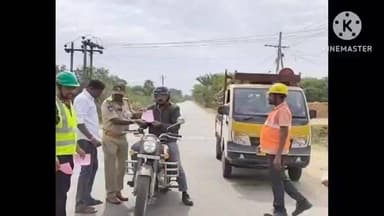 చెన్నూరు: పాంప్లెంట్ల ద్వారా రోడ్డు భద్రతపై అవగాహన