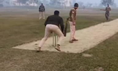 शोहरतगढ़: 43 वीं वाहिनी SSB सिद्धार्थनगर द्वारा सिद्धार्थनगर में क्रिकेट मैच कार्यक्रम का आयोजन किया गया