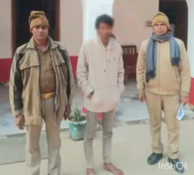 धनघटा: महुली पुलिस की बड़ी कार्रवाई: युवती को बहला-फुसलाकर भगा ले जाने और दुष्कर्म के वांछित अभियुक्त को किया गिरफ्तार