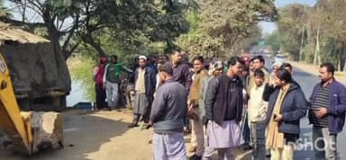 बौंसी: बौसी मेला सह महोत्सव: एसडीएम ने अन्य पदाधिकारियों के साथ महाराणा बांध से अतिक्रमण हटाया, जुर्माना भी वसूला