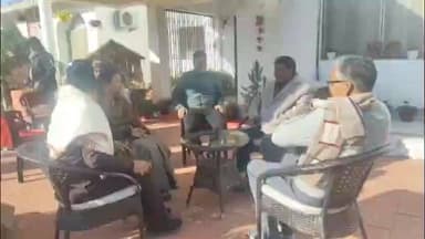 खूंटी: सोमा मुंडा हत्याकांड: चलागी गांव में कांग्रेस कमेटी के प्रतिनिधिमंडल ने परिजनों से मुलाकात की