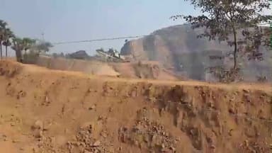 अरियरी: शेखपुरा जिले में पहाड़ उत्खनन से बने गड्ढों की घेराबंदी, हादसों पर लगेगी रोक