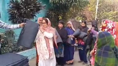 मांझी: मांझी नगर पंचायत के वार्ड 6 में जरूरतमंदों के बीच कंबल वितरण