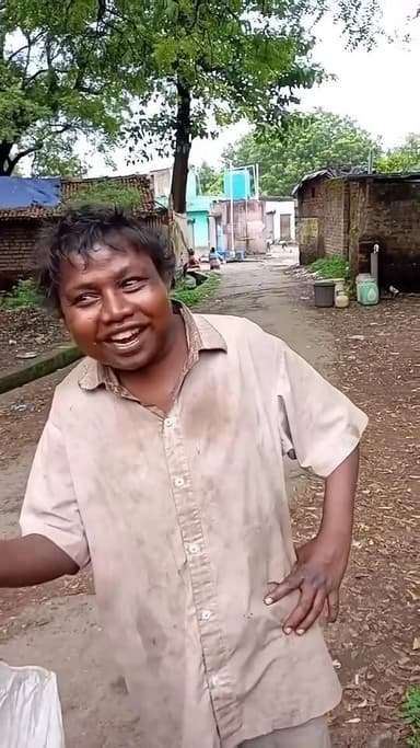 वायरल धूम गां#ड़ नहीं धोता है