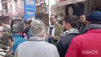 बहराइच: बहराइच जिले में राष्ट्रीय सड़क सुरक्षा माह के तहत टैक्सी-टेम्पो चालकों को जागरूक किया गया, 73 वाहनों का हुआ चालान