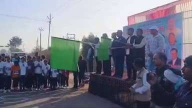 दारव्हा: शहरातील मुंगसाजी महाराज महाविद्यालय येथे जिल्हास्तरीय दौड स्पर्धेचे आयोजन ,शेकडो धावपटूंचा सहभाग