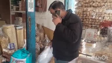 गुना नगर: नई सड़क और हाट रोड पर संक्रांति को लेकर नगर पालिका ने किया निरीक्षण, अमानक पॉलिथीन ज़ब्त