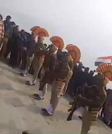 मोरवा: दिवंगत आइटीबीपी इंस्पेक्टर अनिल कुमार अंशु का राजकीय सम्मान के साथ हुआ अंतिम संस्कार