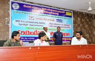 జూలూరుపాడు: మెరుగైన నైపుణ్యాలతోనే యువతకు అవకాశాలు లభిస్తాయని తెలిపిన జిల్లా కలెక్టర్ జితేష్ వి పాటిల్