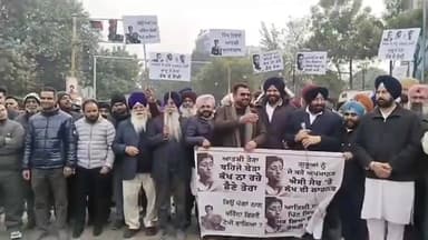 ਜਲੰਧਰ 1: ਗੁਰੂ ਨਾਨਕ ਮਿਸ਼ਨ ਚੌਂਕ ਵਿਖੇ ਸਿੱਖ ਜਥੇਬੰਦੀਆਂ ਨੇ ਕੀਤਾ ਰੋਸ਼ ਪ੍ਰਦਰਸ਼ਨ