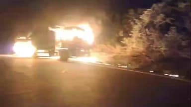 ಬೆಳ್ತಂಗಡಿ: ಚಾರ್ಮಾಡಿಯಲ್ಲಿ ಮೆಕ್ಕೆ ಜೋಳ ಸಾಗಾಟದ ಲಾರಿಗೆ ಬೆಂಕಿ