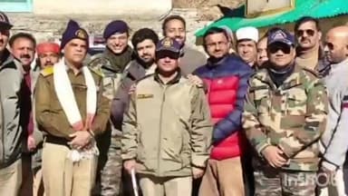 पांगी: संसारी- किलाड़- थिरोट- तांदी मुख्य सड़क पर ब्लैक टॉपिंग कार्य को लेकर आयोजित हुई समन्वय बैठक