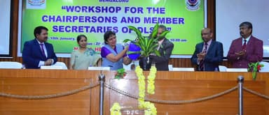 ಚಿತ್ರದುರ್ಗ: ಚಿತ್ರದುರ್ಗ ಜಿ.ಪಂ ಸಭಾಂಗಣದಲ್ಲಿ ಕಾನೂನು ಸೇವಾ ಪ್ರಾಧಿಕಾರದ ಅಧ್ಯಕ್ಷರು & ಕಾರ್ಯದರ್ಶಿಗಳಿಗೆ ಕಾರ್ಯಾಗಾರ ನಡೆಸಲಾಯಿತು