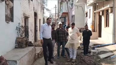 बड़वाह: बड़वाह के वार्ड 6 में उल्टी-दस्त की शिकायत के बाद एसडीएम व नपाध्यक्ष ने किया निरीक्षण