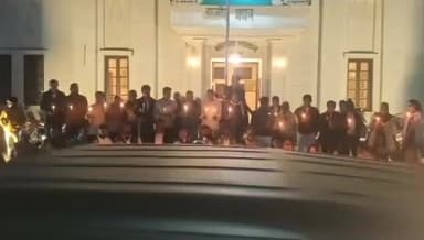 छिंदवाड़ा नगर: इंदौर में दूषित पानी से हुई मौतों पर छिंदवाड़ा में कांग्रेस का कैंडल मार्च, दी श्रद्धांजलि