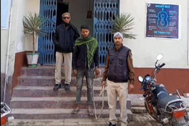 हलसी: बरदोखर मुसहरी में नशे में पिकअप चालक ने बाइक को मारी टक्कर, पुलिस ने किया गिरफ्तार