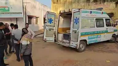 रमकंडा: सेमरटाड के पास ओवरटेक करते समय सड़क दुर्घटना, तीन घायल, एक की हालत गंभीर