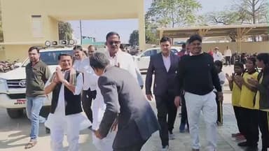 छपारा: सांदीपनि विद्यालय छपारा में निशुल्क साइकिल वितरण कार्यक्रम आयोजित, विधायक हुए शामिल