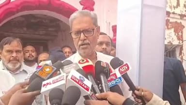 ଖରିଆର: ଖଡ଼ିଆଳରେ ଉପ ମୁଖ୍ୟମନ୍ତ୍ରୀ କନକ ବର୍ଦ୍ଧନ ସିଂହଦେଓ ଆସି ସ୍ବର୍ଗତ ରାଜା ଜିତାମିତ୍ର ସିଂହଦେଓଙ୍କୁ ଶ୍ରଦ୍ଧାଞ୍ଜଳି ଜଣାଇ ରଖିଲେ ପ୍ରତିକ୍ରିୟା