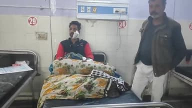 झालरापाटन: झालावाड़ के समीप कुदायला पेट्रोल पंप के पास अज्ञात वाहन की टक्कर से बाइक सवार घायल, झालावाड़ अस्पताल में किया गया उपचार