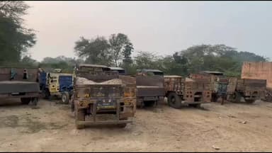कोटड़ी: बडलियास पुलिस और DST टीम की कार्रवाई में अवैध बजरी से भरे 6 ट्रैक्टर-ट्रॉली को किया गया ज़ब्त
